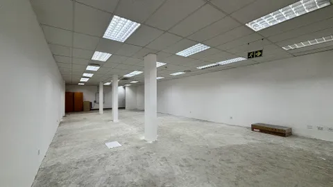 Fin Forum Building, 333 Dr Van Der Merwe Road, Montana Shop 6A (2).